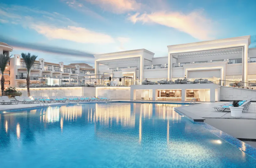 The V Luxury Resort Sahl Hasheesh - Image 1