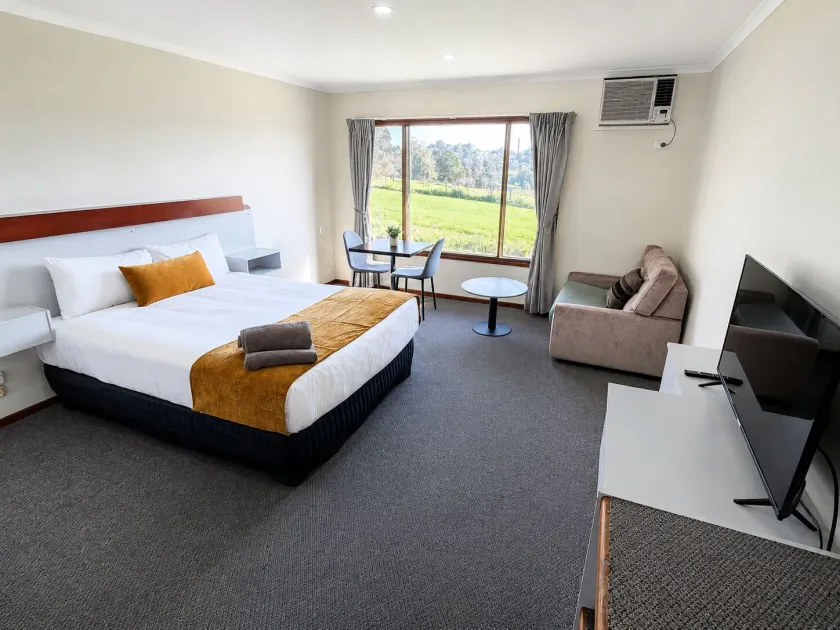 Warragul Views Motor Inn - Image 1