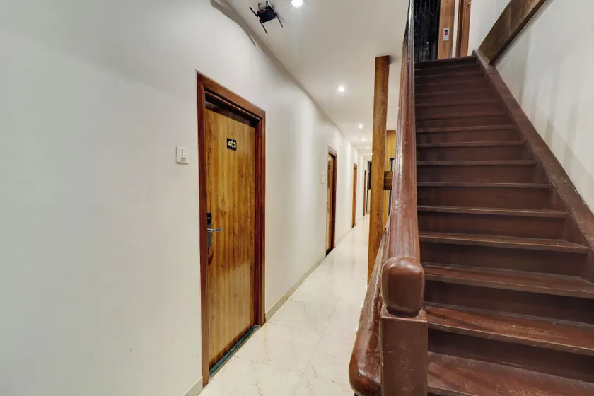 Hotel A K Fort Inn - Image 1