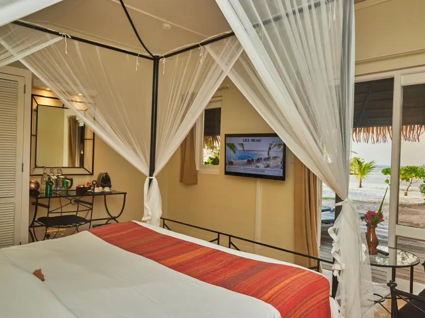 Kuredu Island Resort & Spa - Image 1