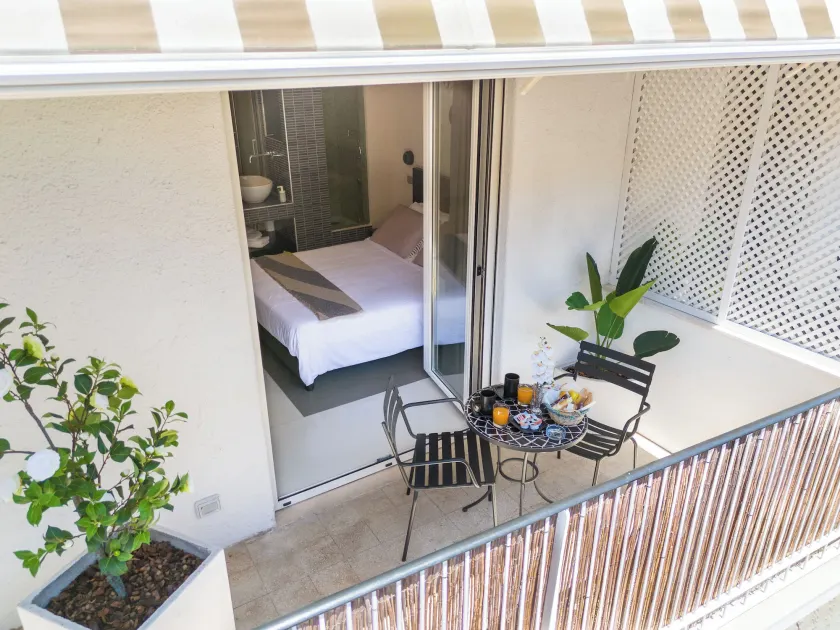 Moai Home - Image 1