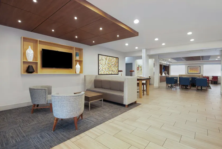 Holiday Inn Express & Suites Acworth - Kennesaw Northwest by IHG - Lobby