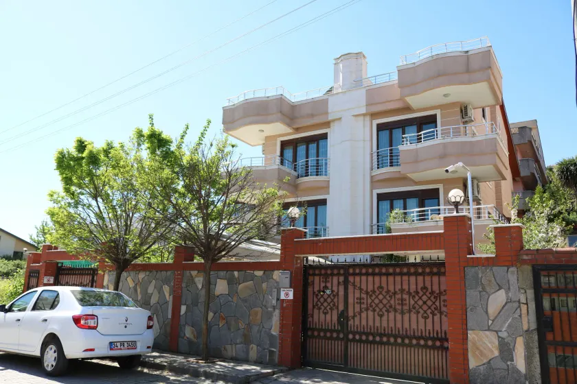 Asfar Villa - Image 1