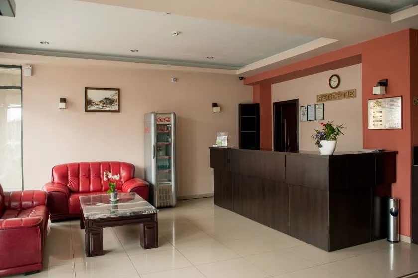 Hotel Regal - Interior entrance