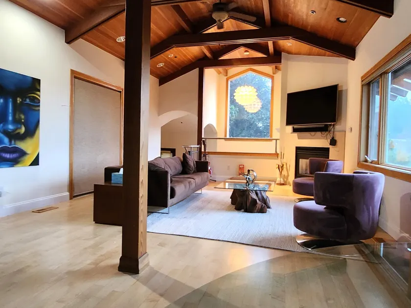 CHIC & EXCLUSIVE HOME - Image 1