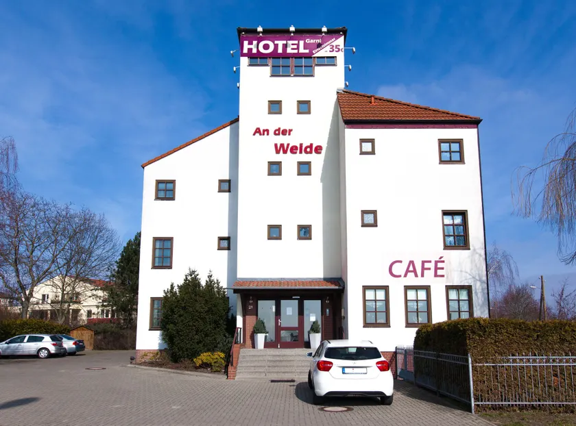 Garni-Hotel An der Weide - Image 1