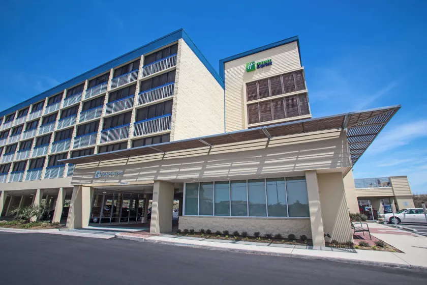 Holiday Inn Express Nags Head Oceanfront by IHG - Image 1
