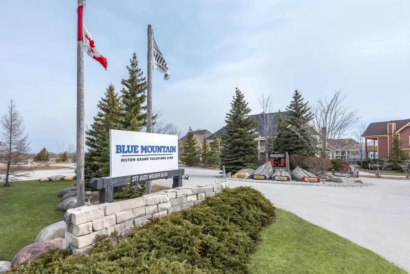 Hilton Grand Vacations Club Blue Mountain Canada - Image 1