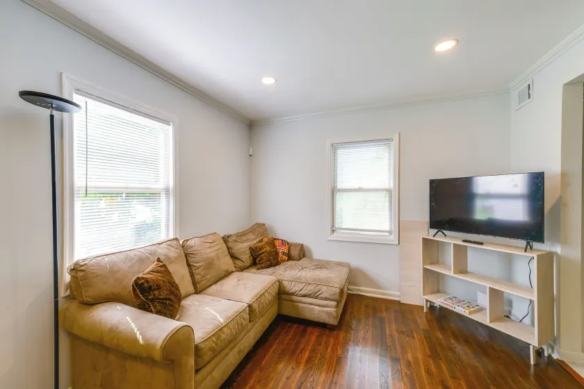 3 Mi to Old Town: Home w/ Private Deck, Yard! - Image 1