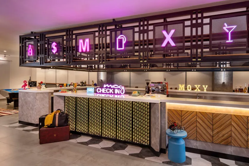 Moxy Solo - Image 1