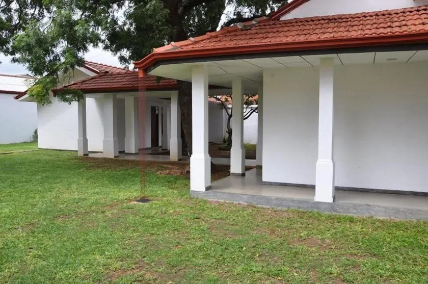Trinco Rest House - Image 1