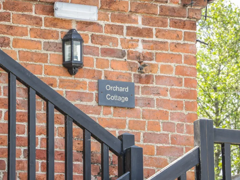 Orchard Cottage - Image 1