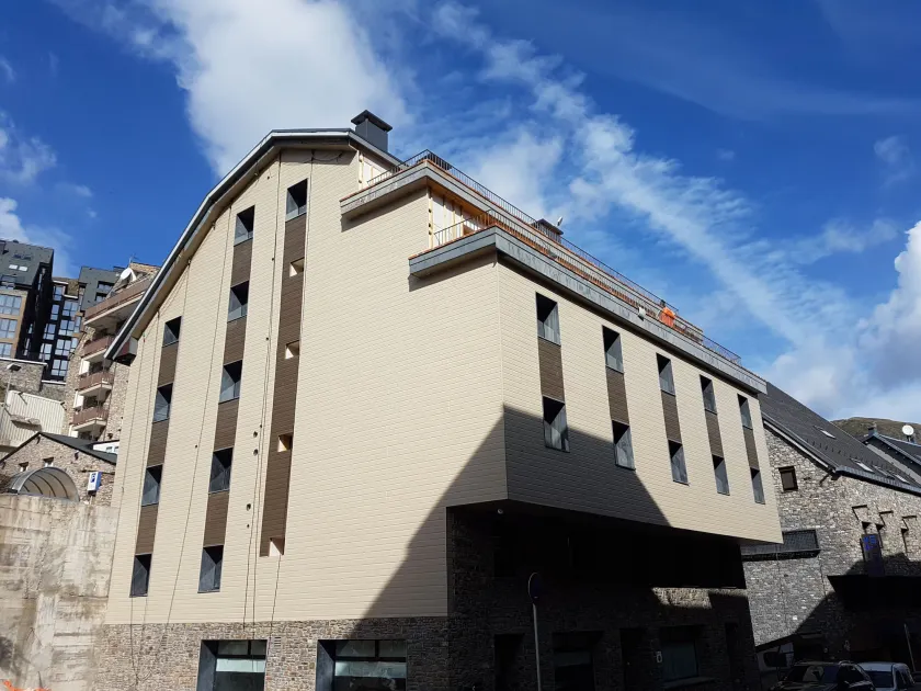 Hotel Guineu - Image 1