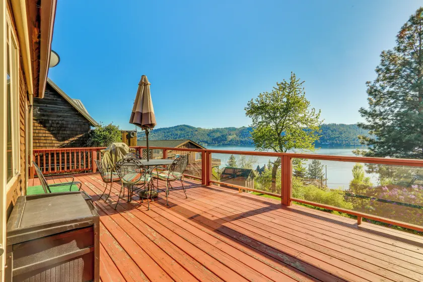 Harrison Home w/ Grill & Lake Views: Walk to Town! - Image 1