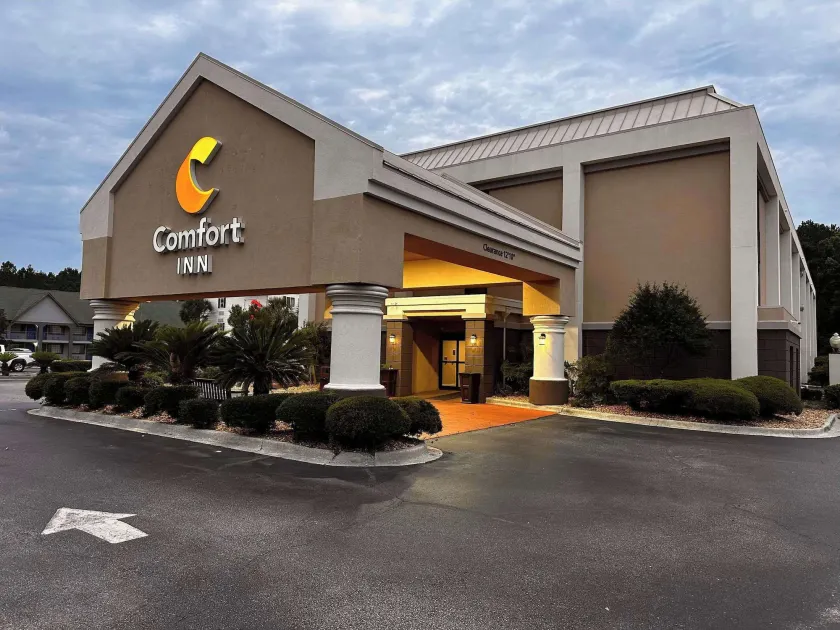 Comfort Inn Darien - North Brunswick - Image 1