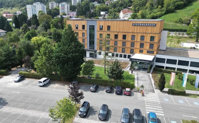 Hotel Steiermarkhof Graz - Aus Holz gebaut, von Hügeln geküsst - Image 1