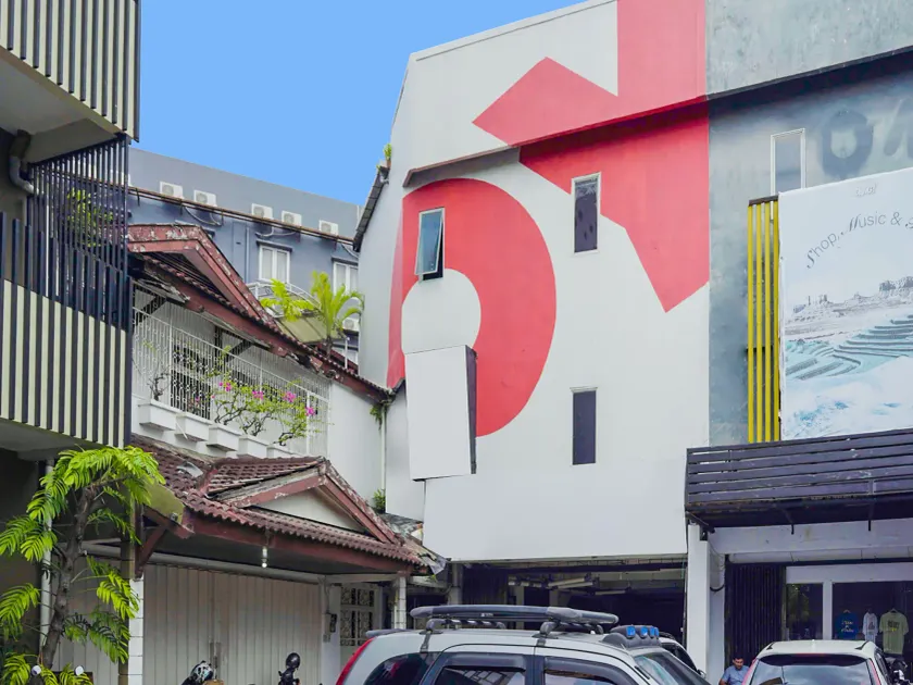 Hotel O Makassar near Mall Panakukkang formerly Sayang Home Stay - Image 1