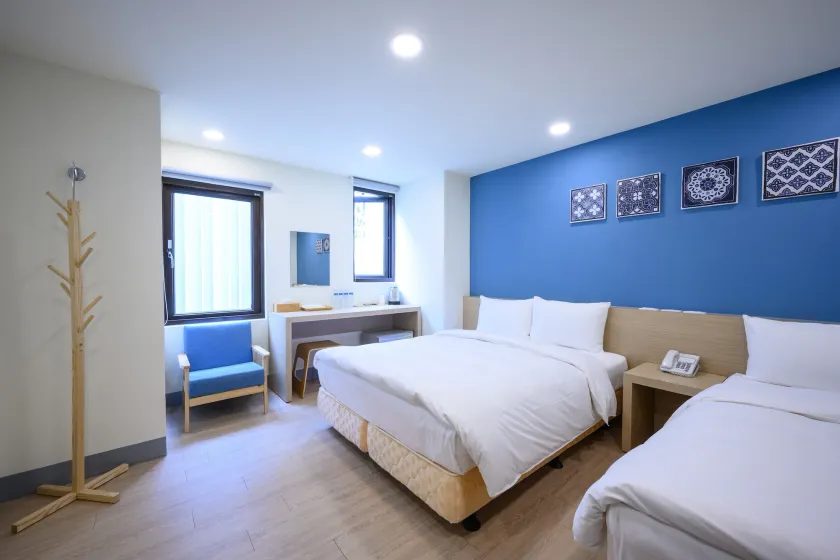 P'inn - Image 1