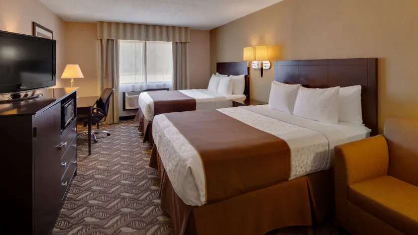 Best Western Pontiac Inn - Image 1