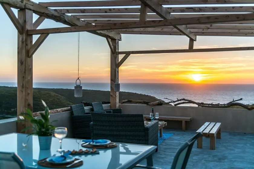 Eco Soul Ericeira Guesthouse - Image 1