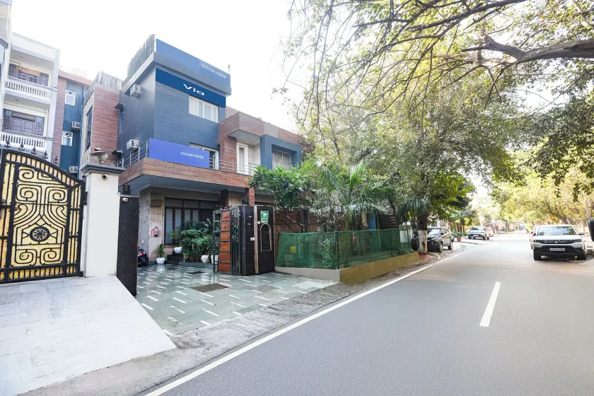 Capital O Esscon House Near Payal Cinema - Image 1