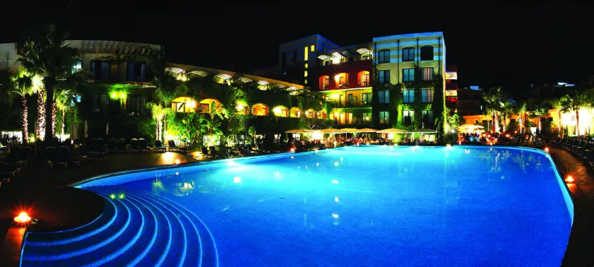 Hotel Caesar Palace - Image 1