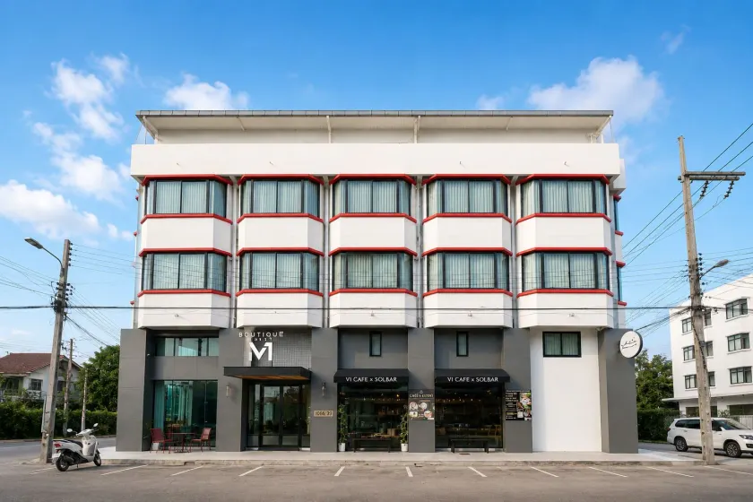 V1 boutique hotel - Image 1