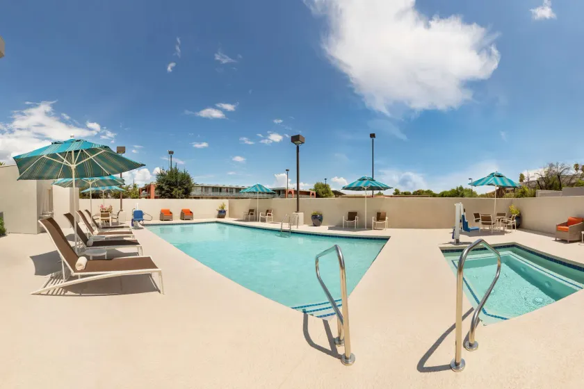 Hyatt Place Tucson Central - Image 1