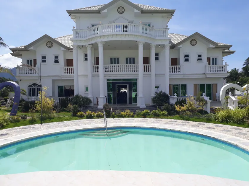 Andres Resort - Image 1