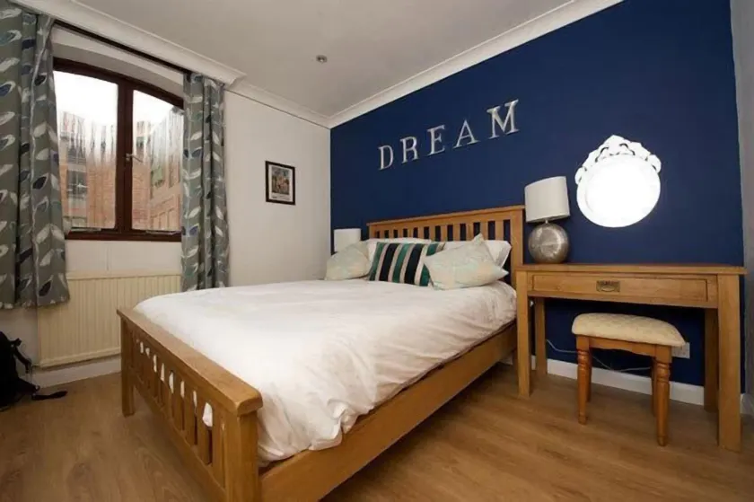 5 St Georges House · Lovely 1-Bed Apartment Right in the Heart of York - Pass the Keys - Image 1
