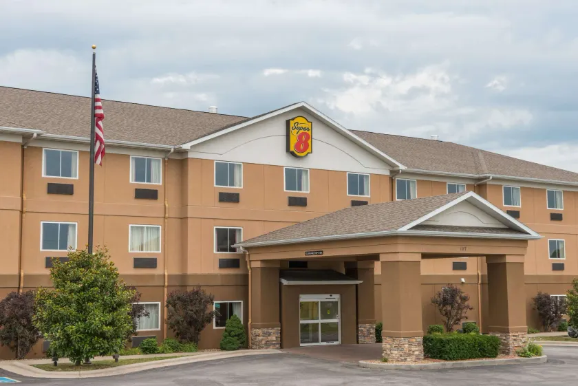 Super 8 by Wyndham St Robert Ft Leonard Wood Area - Image 1