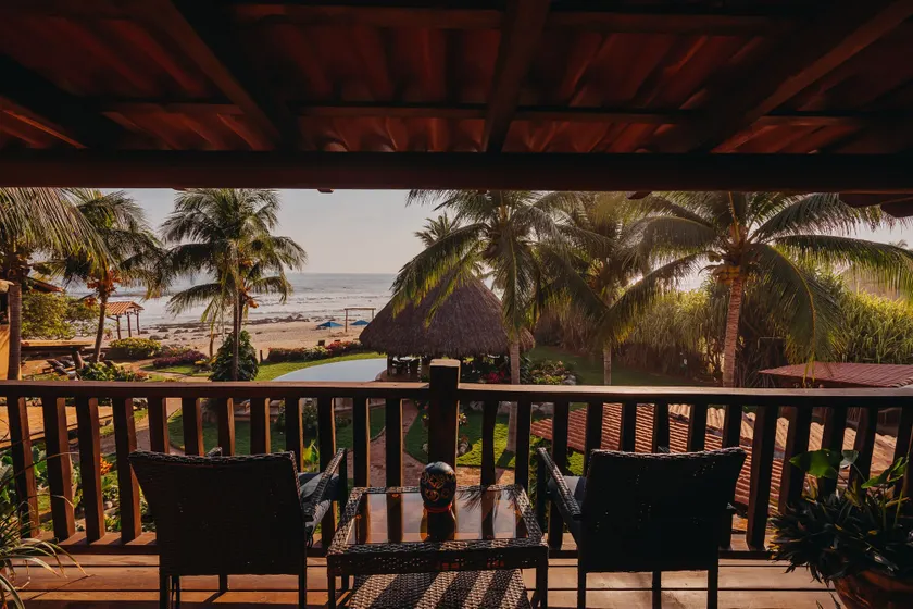 Tres Mujeres Hotel - Image 1