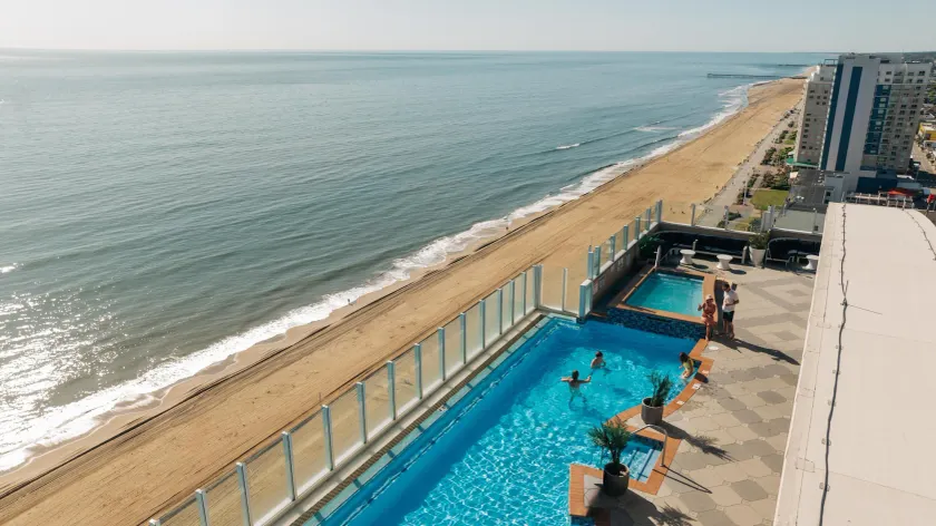 Hilton Virginia Beach Oceanfront - Image 1
