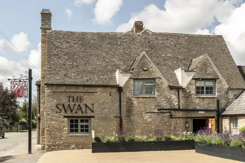 The Swan Inn - Image 1