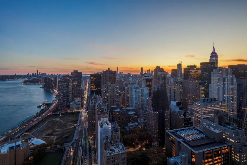 Millennium Hilton New York One UN Plaza - Image 1