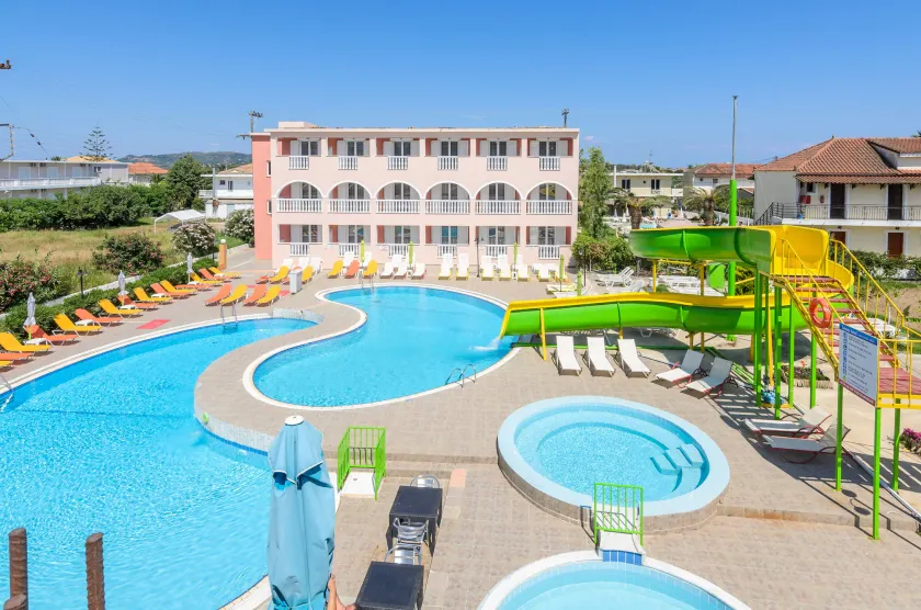 Aeon Hotel - Image 1