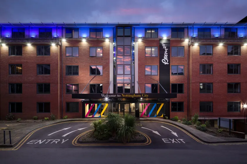 Roomzzz Nottingham City - Image 1