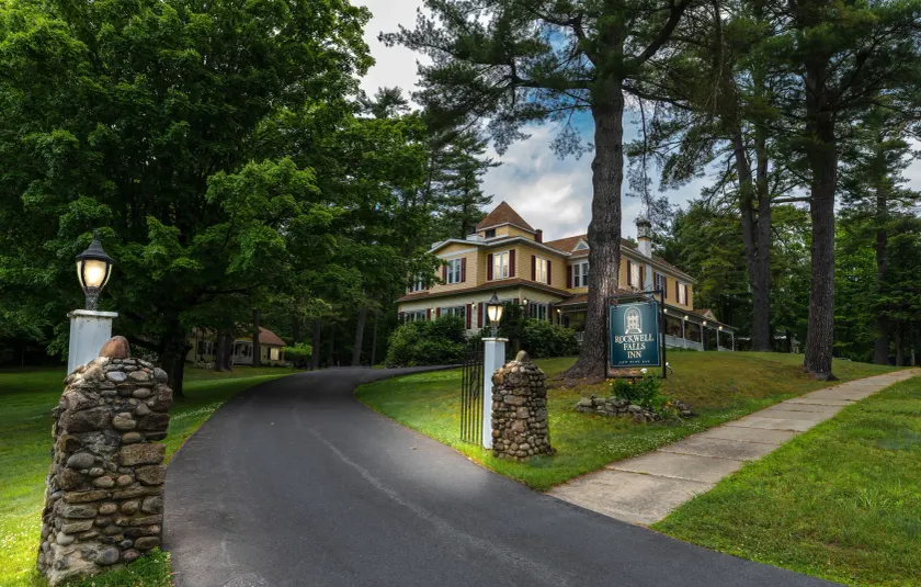 Rockwell Falls Inn and Wine Bar - Image 1