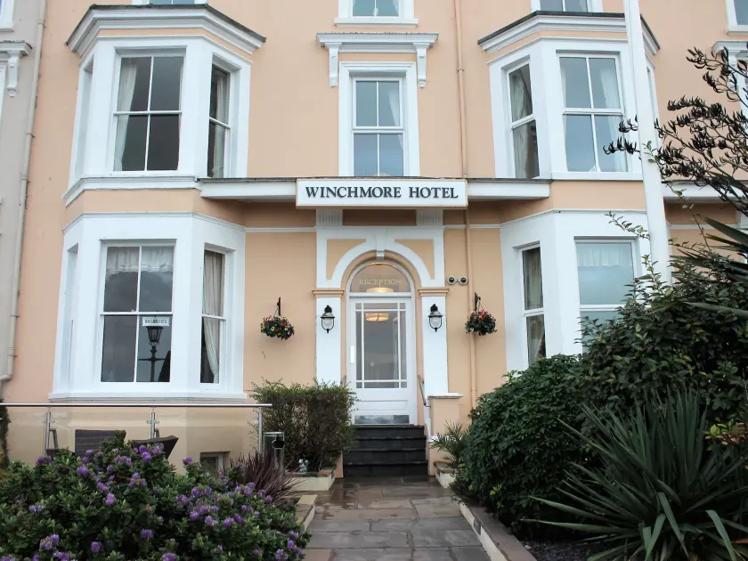 Winchmore Hotel - Image 1