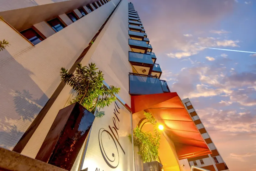 H4 Hotel Opera Jardins - Image 1