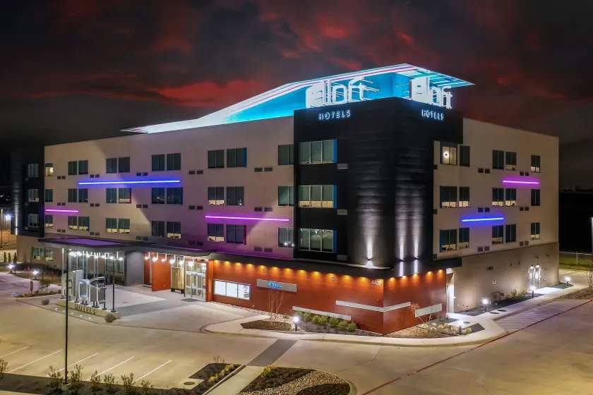 Aloft by Marriott Dallas Arlington South - Image 1