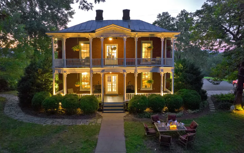Red Hill Bed and Breakfast - Image 1