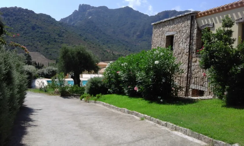 Hotel Cardedu - Image 1