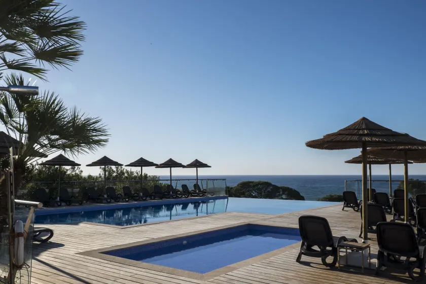 Vila Alba Resort - Image 1