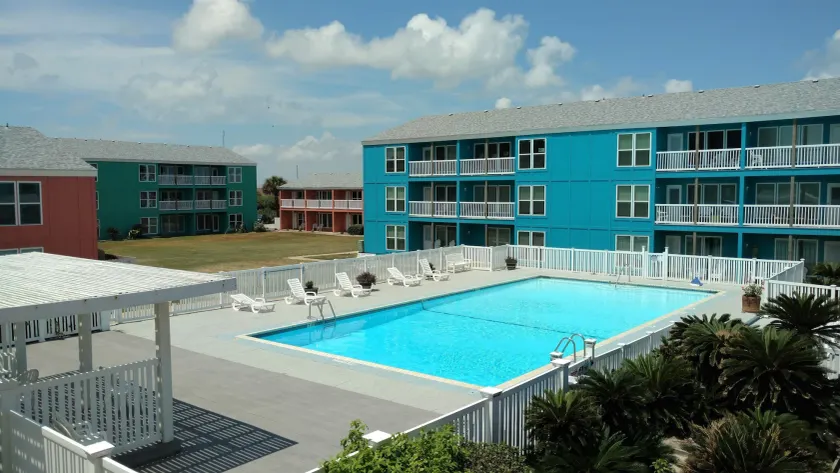 Executive Keys Condominiums on the Beach - Image 1