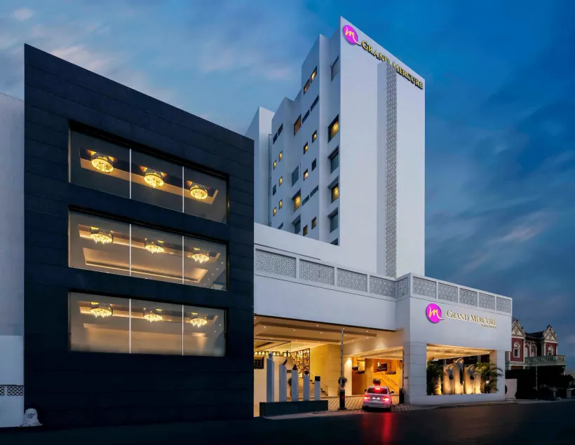 Grand Mercure Vadodara Surya Palace - Image 1