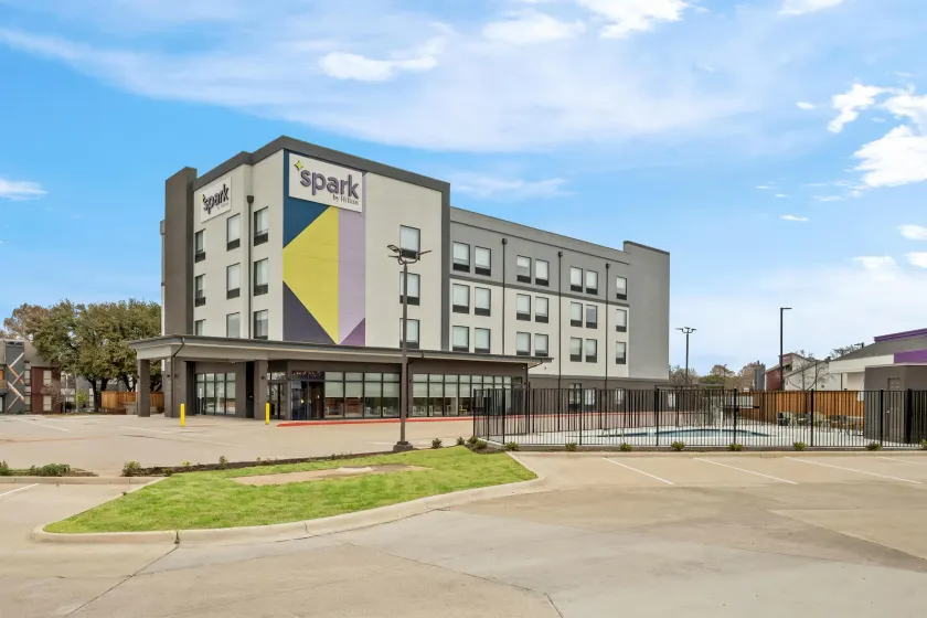 Spark By Hilton Garland Dallas East - Image 1