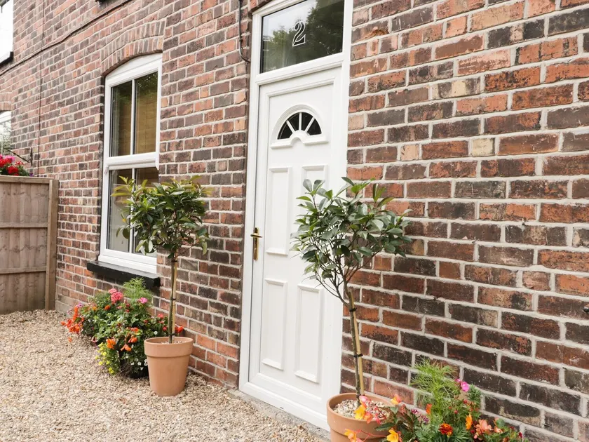 2 Moor Farm Cottages - Image 1