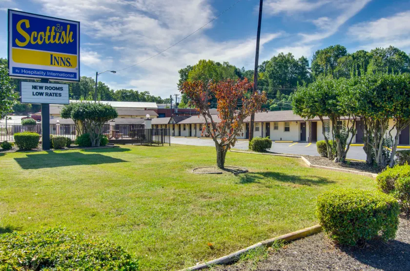 Scottish Inns Collinsville - Martinsville - Image 1