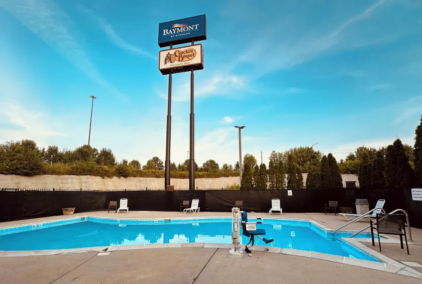 Baymont by Wyndham Indianapolis South - Image 1